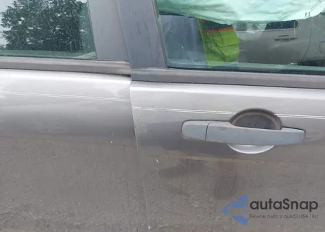 2010 Ford Focus Se z USA, uszkodzony, nr VIN 1FAHP3FNXAW111727